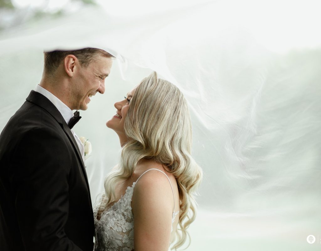 Cradle-Valley-Wedding-Couple-Looking-At-Each-Other